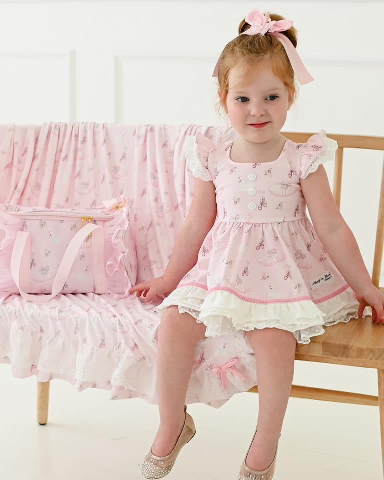 Dreamy Ballerina Ruffle Blanket