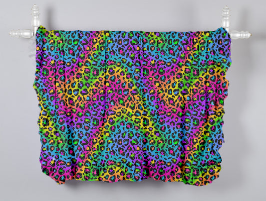 Dreamy Ruffle Blanket - Color Me Wild