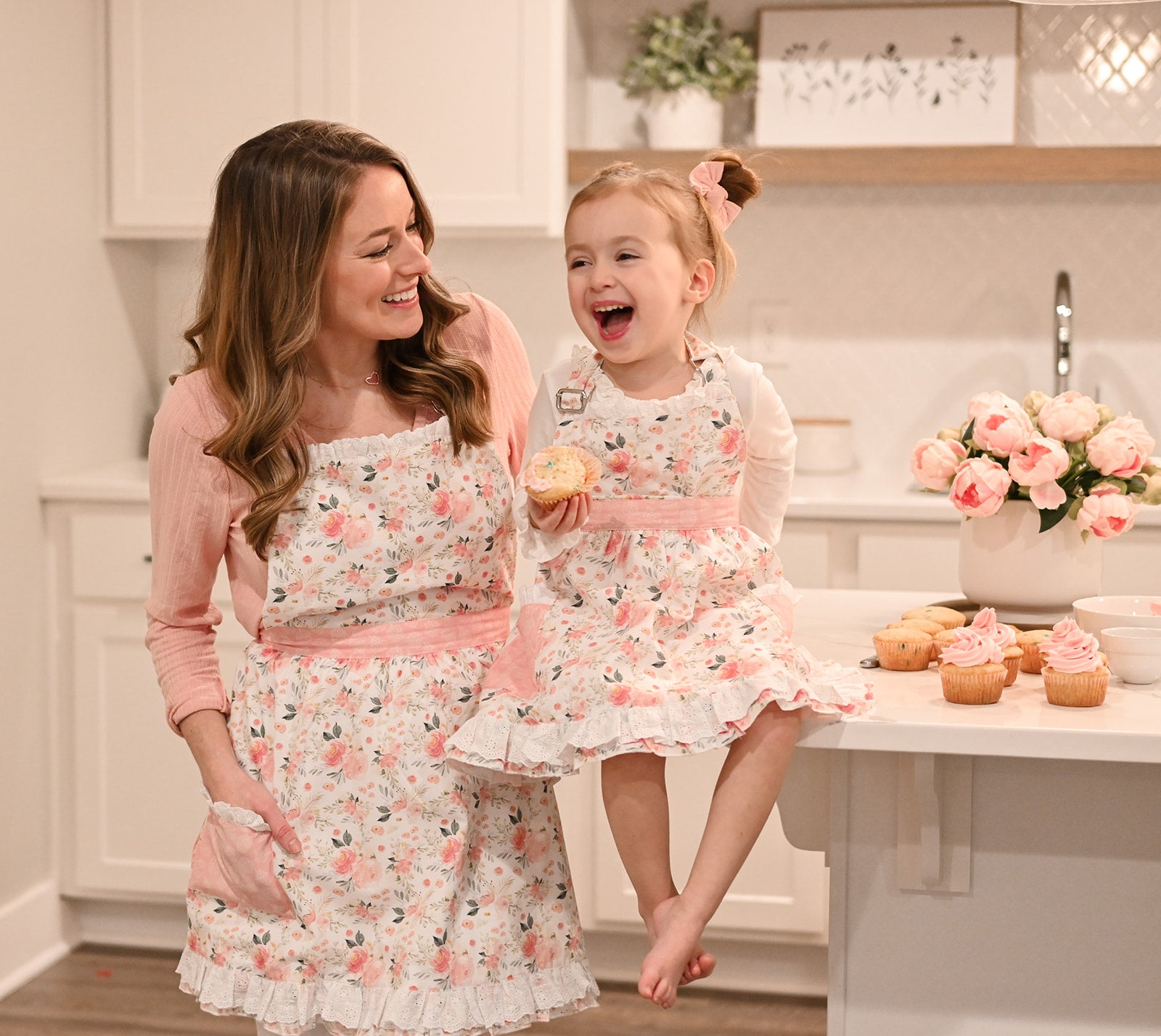 Mother Daughter Rose Fairytale Matching Aprons