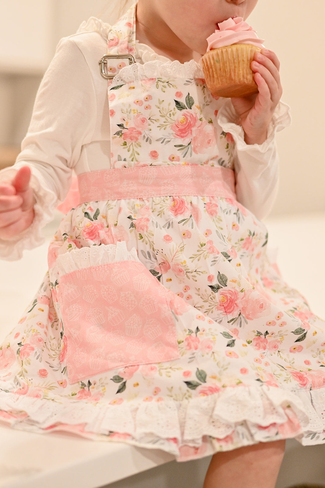 Girls Vintage Floral Apron